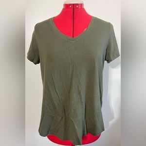Old Navy T-shirt
